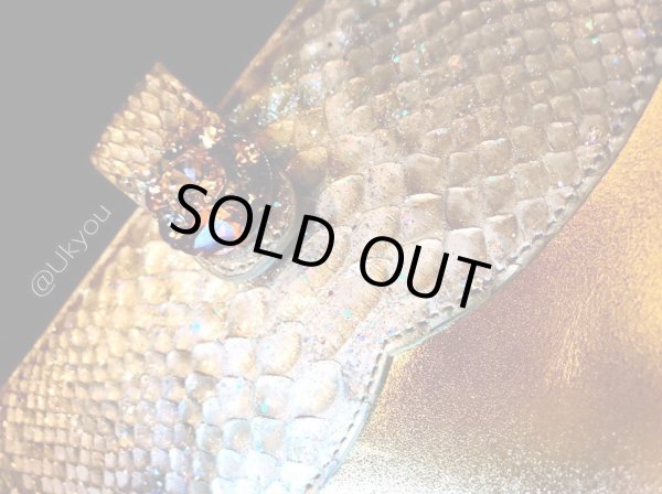 画像6: ラスト１点！即納可能！！オリジナル最高級ダイヤモンドパイソン【開運ご自愛手帳カバー】A５サイズ６穴タイプ (6)